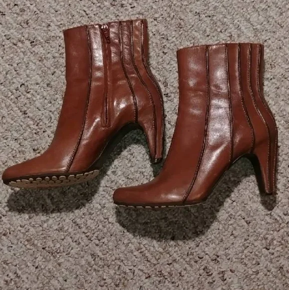 Tsubo leather ankle booties - Picture 7 of 7